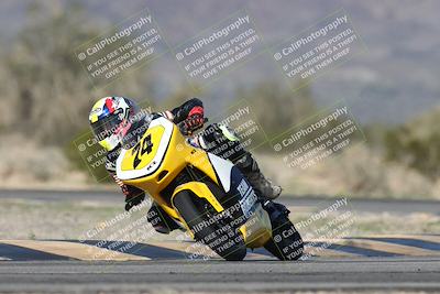 media/Jan-15-2026-Racers Edge (Thu) [[dfebeb70ab]]/2-A Group/Session 5 (Turn 5)/